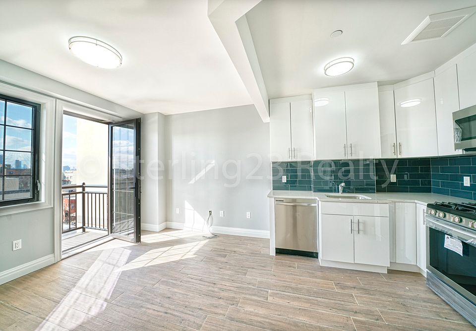 1st image of 3608 28th Ave #C6