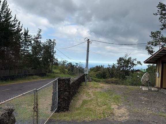 4th image of 92-8739 Paradise Pkwy