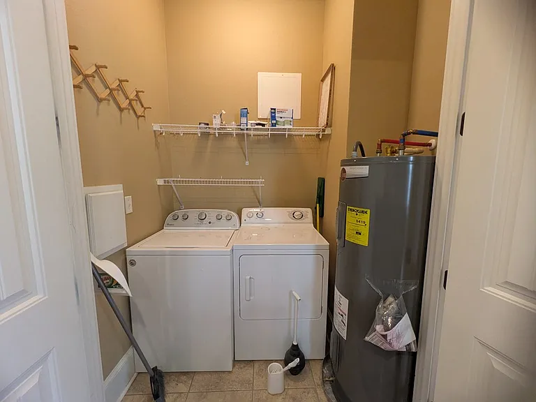 124 Pepperdine Ct — Photo 31