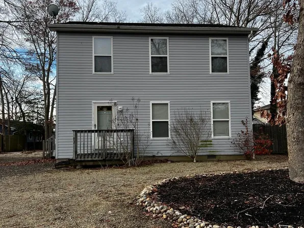 993 Starboard Ave, Manahawkin, NJ 08050