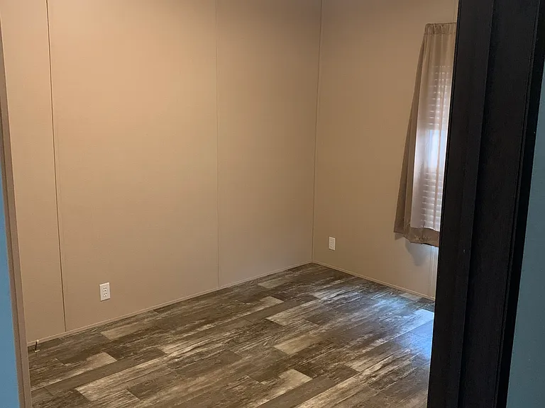 806 Cochran Springs Rd — Photo 2