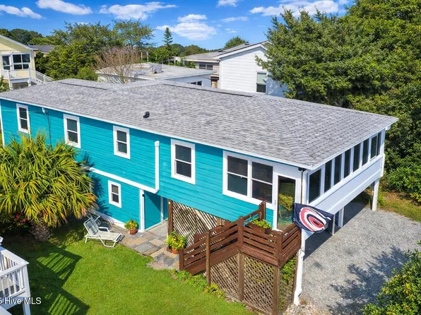 133 Fourth Avenue N, Kure Beach, NC 28449