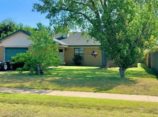 2113 S Jefferson St, Perryton, TX 79070