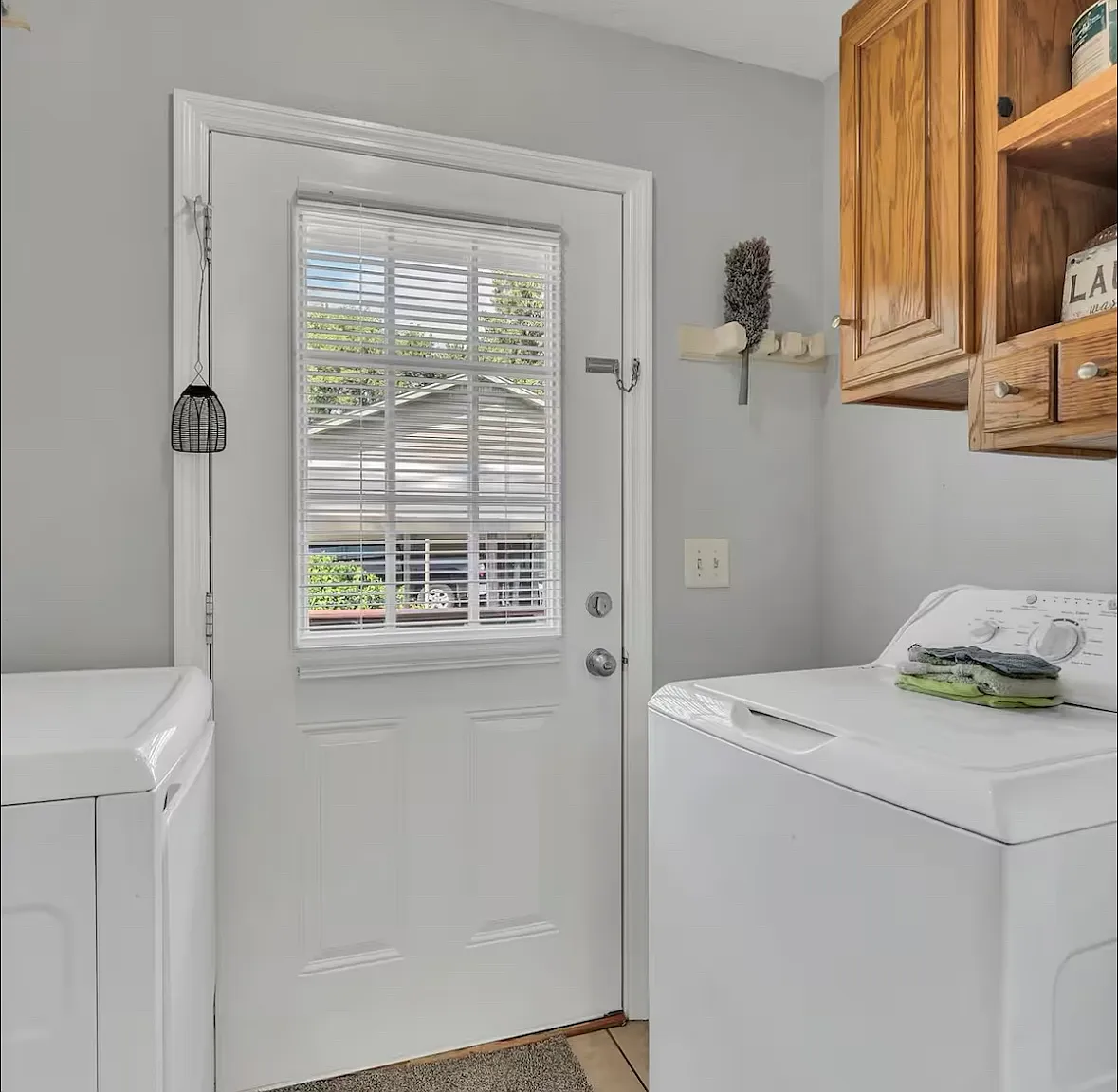 2 bed, 1100 sqft, $3,300 — Photo 4