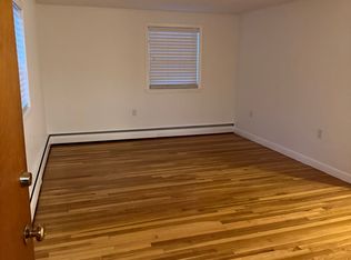21 Beulah St APT 1, Framingham, MA 01701