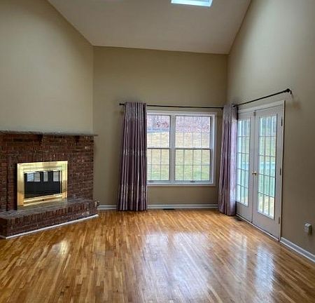 2nd image of 48 Summit Dr