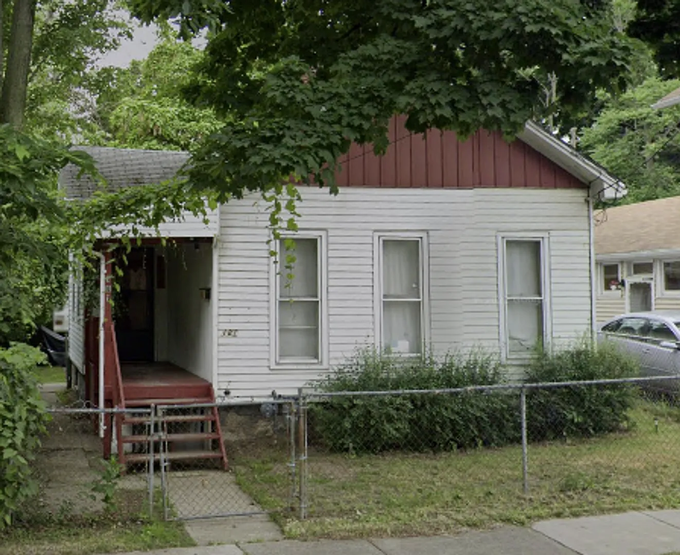 3 Bedroom Single Floor Living Available Now — Photo 1