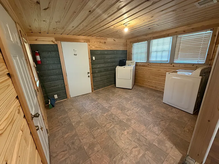 3727 Cypress Ave — Photo 10