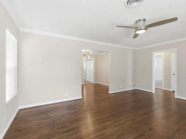 4108 Locke Ave — Photo 8