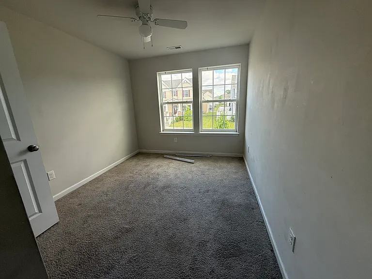 392 Trego Ave — Photo 7
