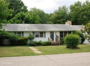 102 Bear Creek Pkwy, Edgewater, MD 21037