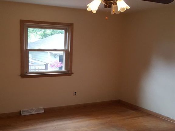 2nd image of 1780 E 232nd St