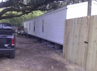 813 Hilltop Rd, Mary Esther, FL 32569