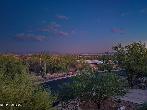 2nd image of 3809 E Gibbon Mountain Pl