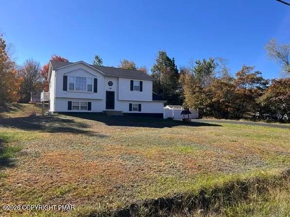 216 Center Dr, Blakeslee, PA 18610