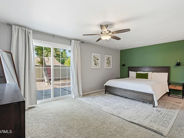 1735 E Stephens Dr — Photo 17