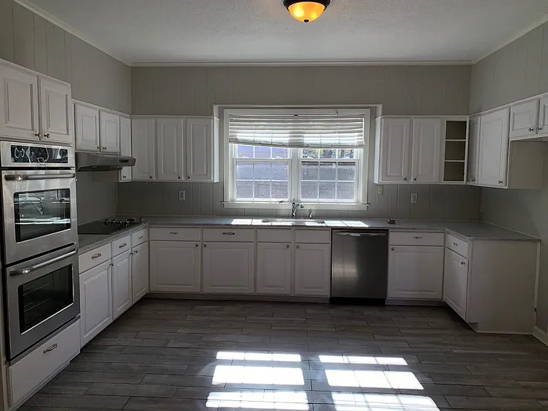 801 S Yates Rd — Photo 4