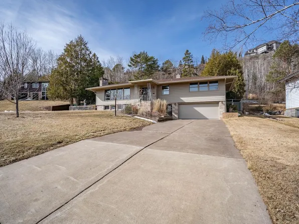 3805 Rockview Ct, Duluth, MN 55804