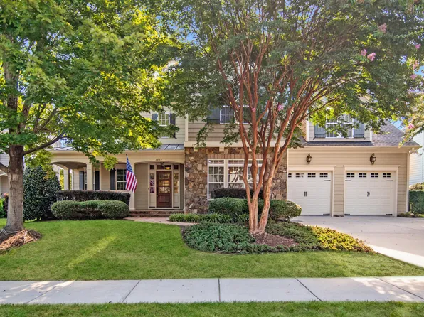 2822 Winter Song Rd, Raleigh, NC 27614