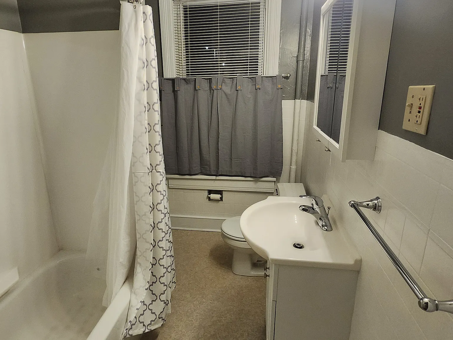 1 bed, 700 sqft, $925 — Photo 3