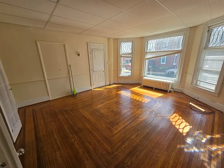 437 George St #1 — Photo 16