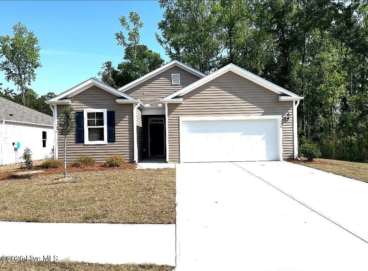3 bed, 2.0 bath, 1343 sqft, $2,090 — Photo 1
