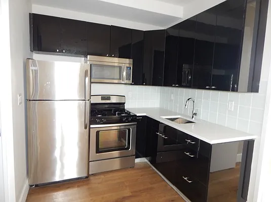 Rented by TheRealEstateCompany.com LLC | media 25