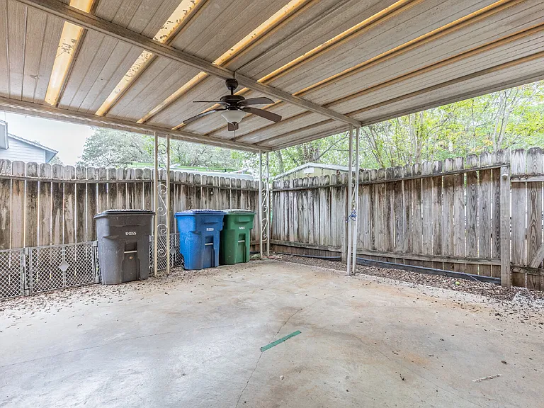 14423 Brook Hollow Blvd #A — Photo 29