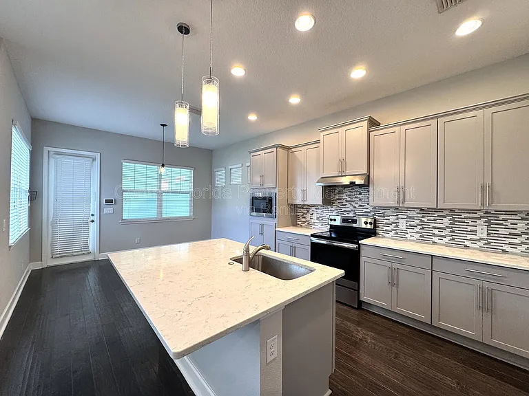 13808 Chauvin Ave — Photo 7