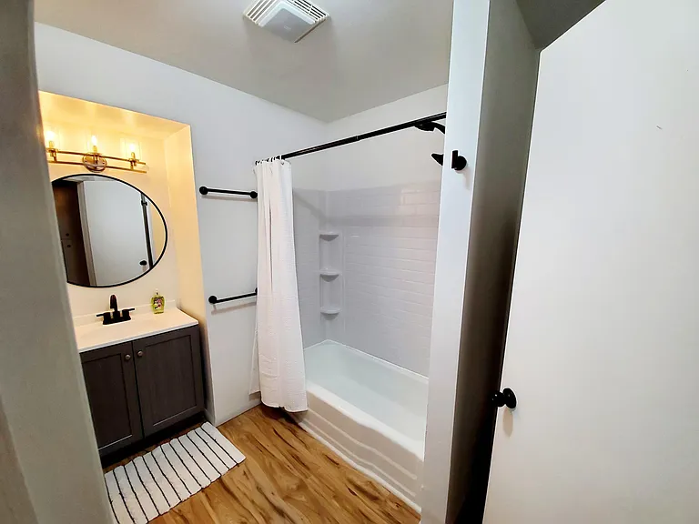 8114 E Morningside Dr — Photo 2