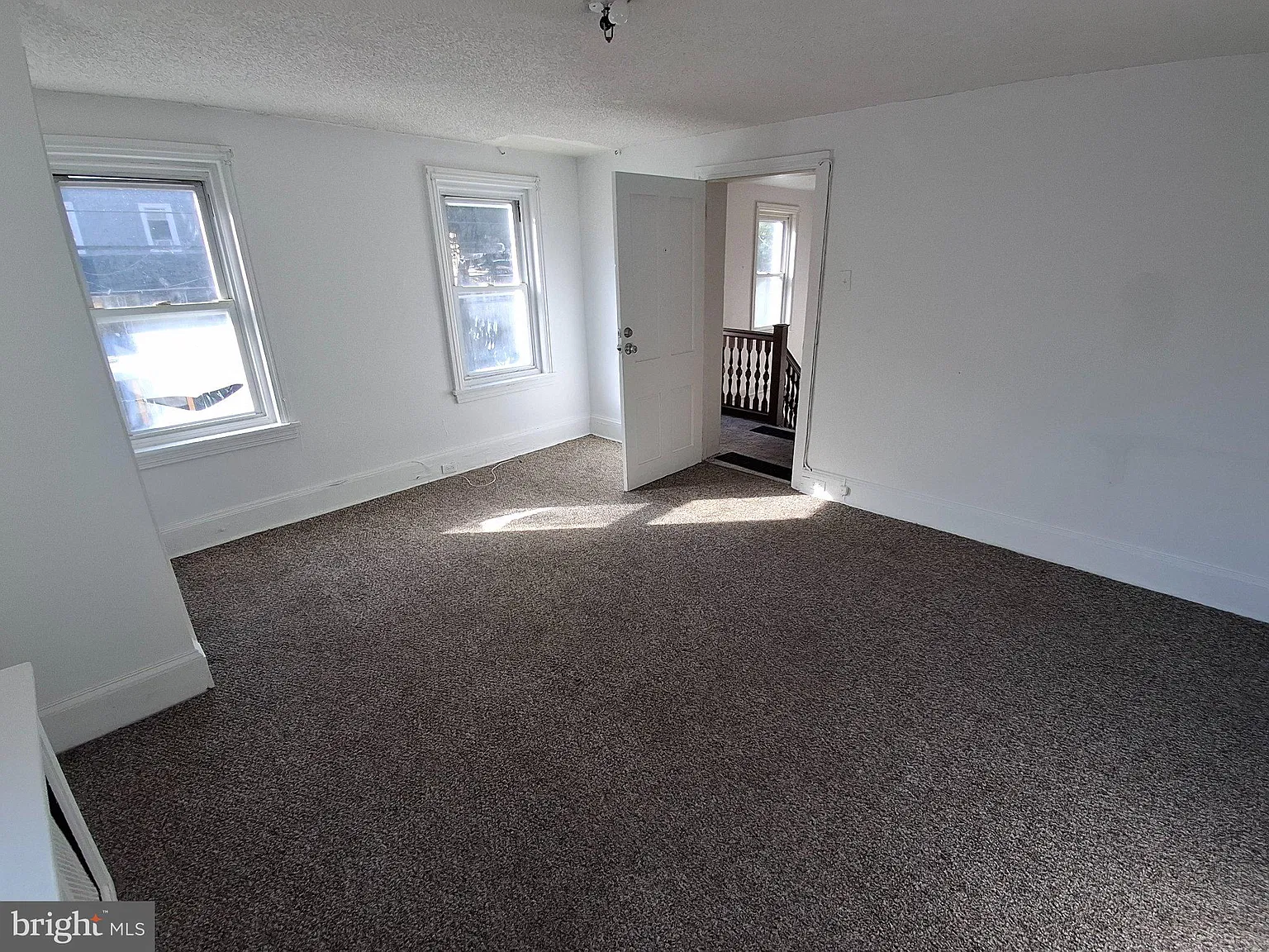1 bed, 1.0 bath, 1726 sqft, $1,200 — Photo 4