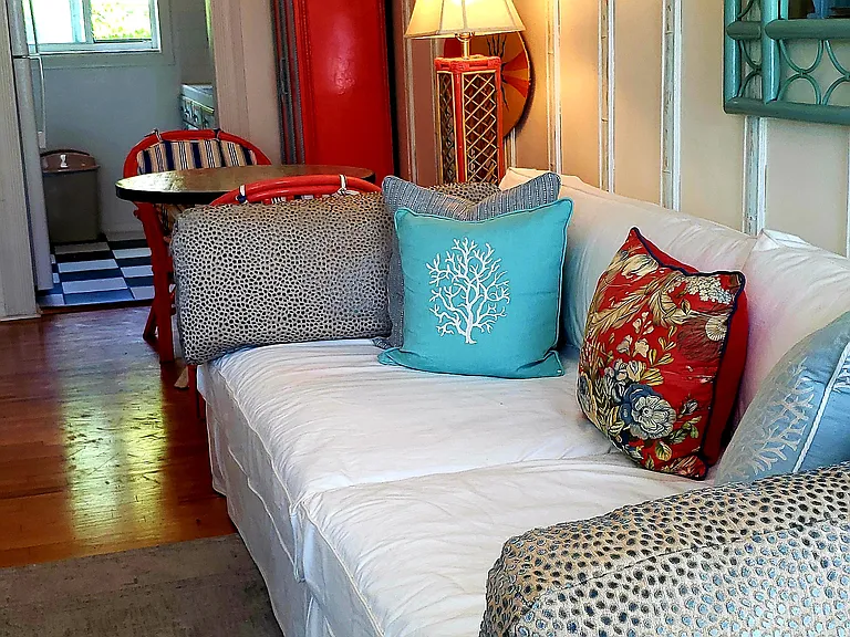 401 Collins Ave #20 — Photo 5