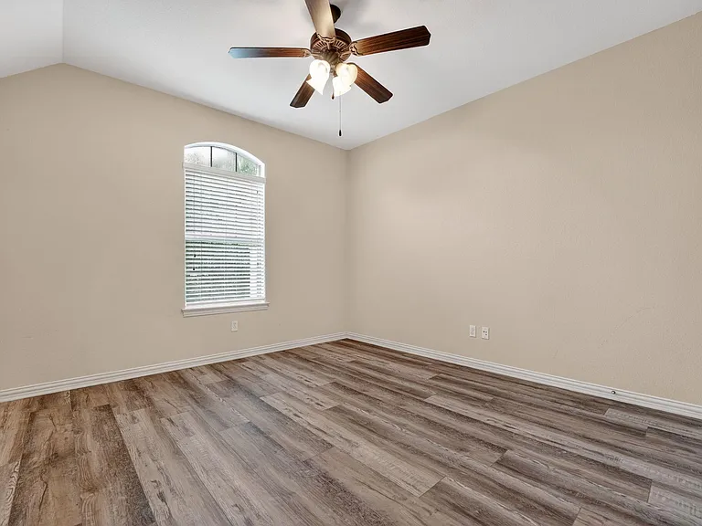 4004 Buckhaven Cv — Photo 26