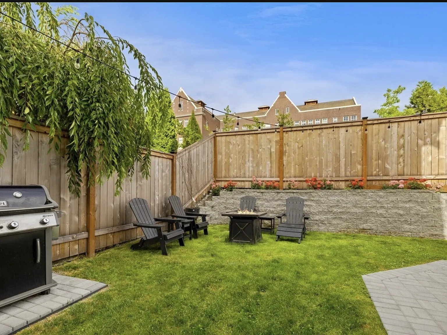 3 bed, 2.5 bath, 1660 sqft, $5,000 — Photo 3