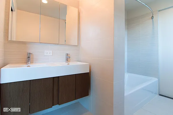 Rented by Citi Habitats | media 37