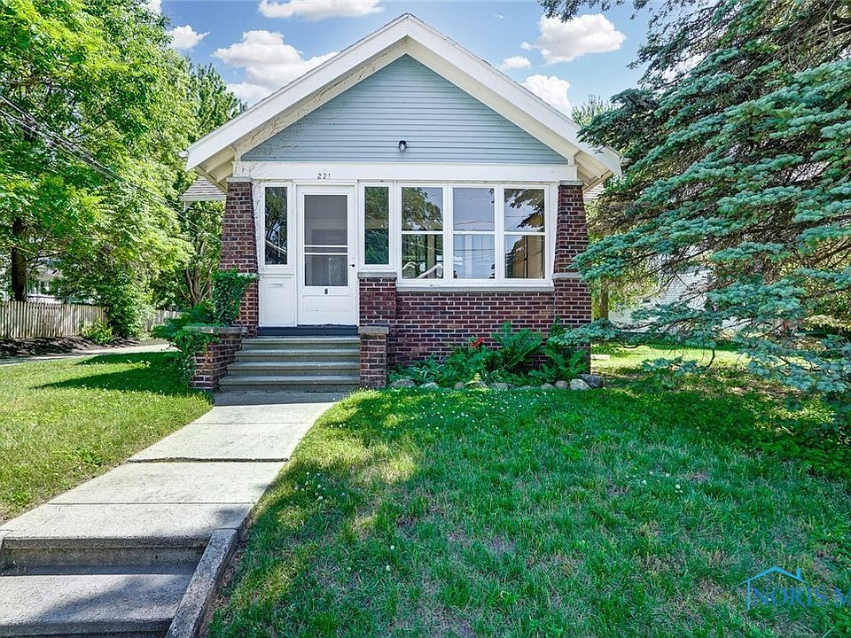 221 Pearl St, Bowling Green, OH 43402 | Zillow