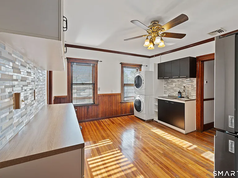 19 Thomas St #23 — Photo 14
