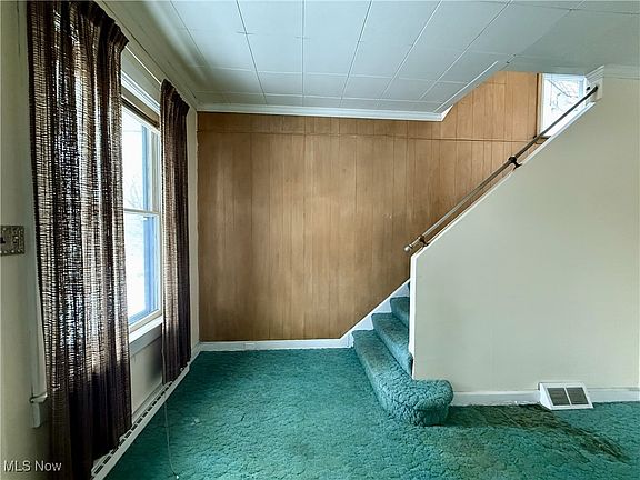 4th image of 851 Ohio Ave