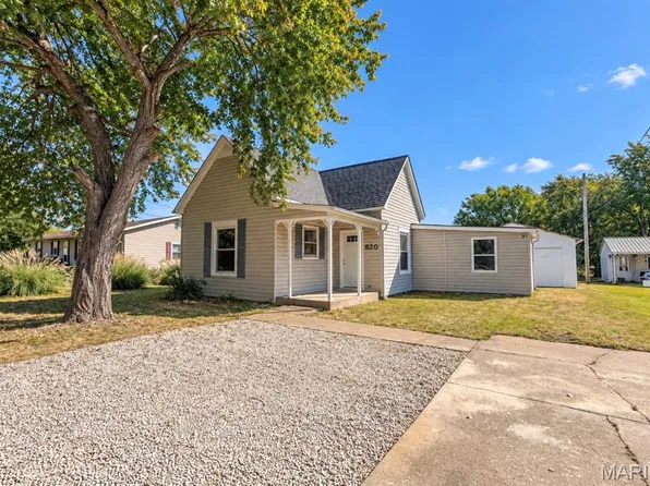 820 N Carleton St, Farmington, MO 63640
