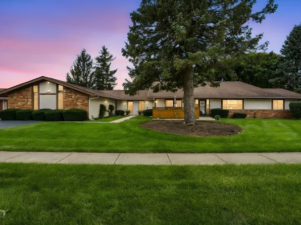 4905 W Oakwood Dr APT D, McHenry, IL 60050