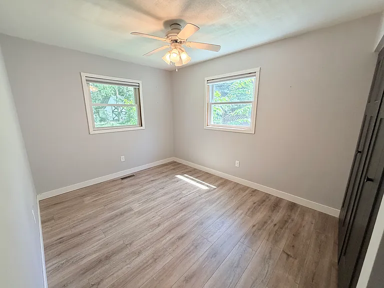 318 N Park St — Photo 20
