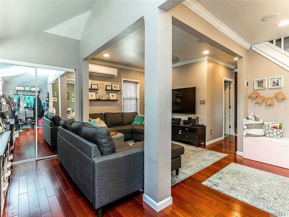 411 Starke Ave, East Meadow, NY 11554 Zillow