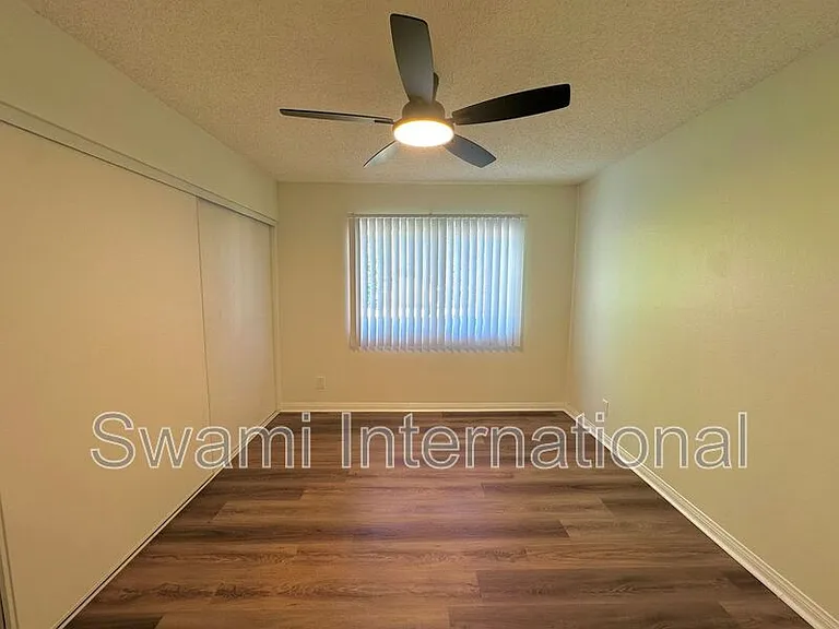 1705 W 253rd St #6 — Photo 10