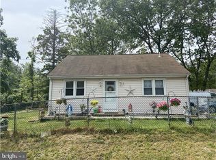 5 Radcliff Ave, Browns Mills, NJ 08015