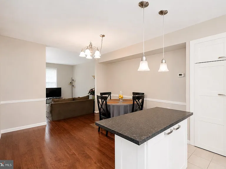124 Hamlet Dr — Photo 7