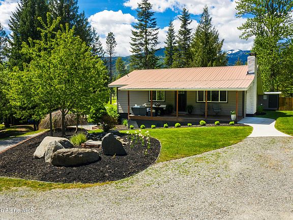 2nd image of 41 Pinecone Rd