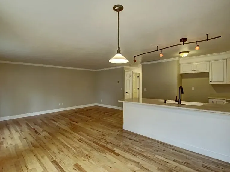 2582 S Falling Brook Ln — Photo 8