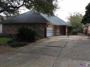 1411 W Fairview Dr, Baton Rouge, LA 70816