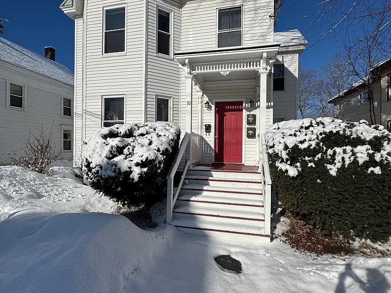 10 Maple St #1 — Photo 1