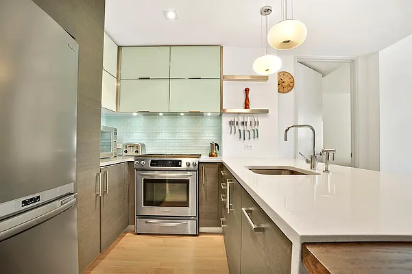 Rented by Corcoran | media 29